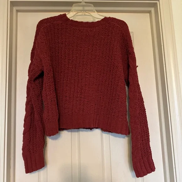 Aeropostale size small sweater - Picture 4 of 8